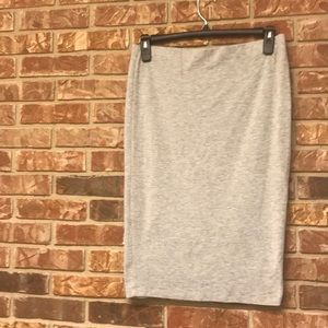 Grey pencil skirt